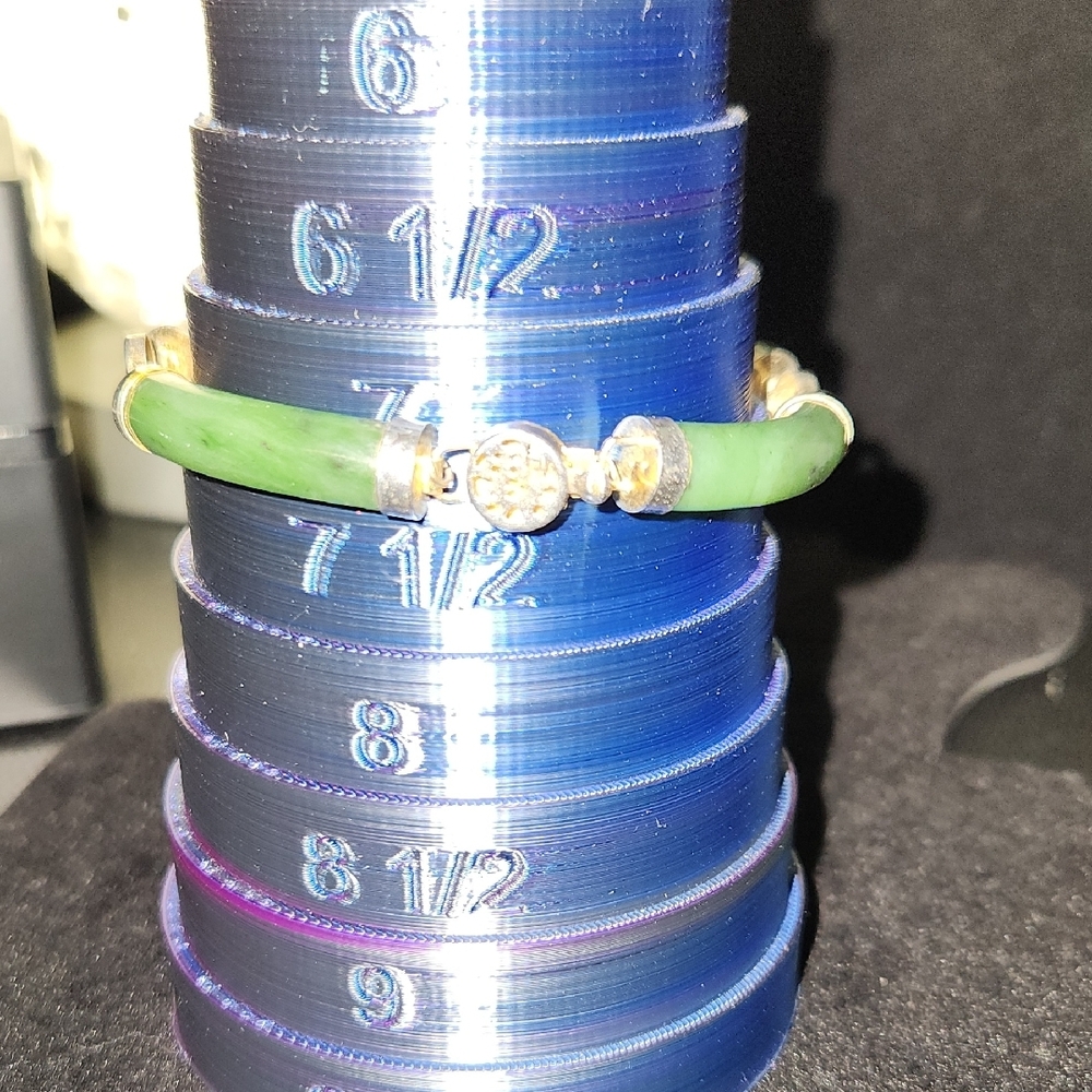 Green Bracelet - Picture 3 of 3